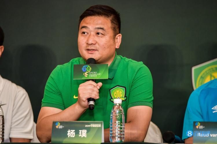 被好几个男人cao好爽好舒服